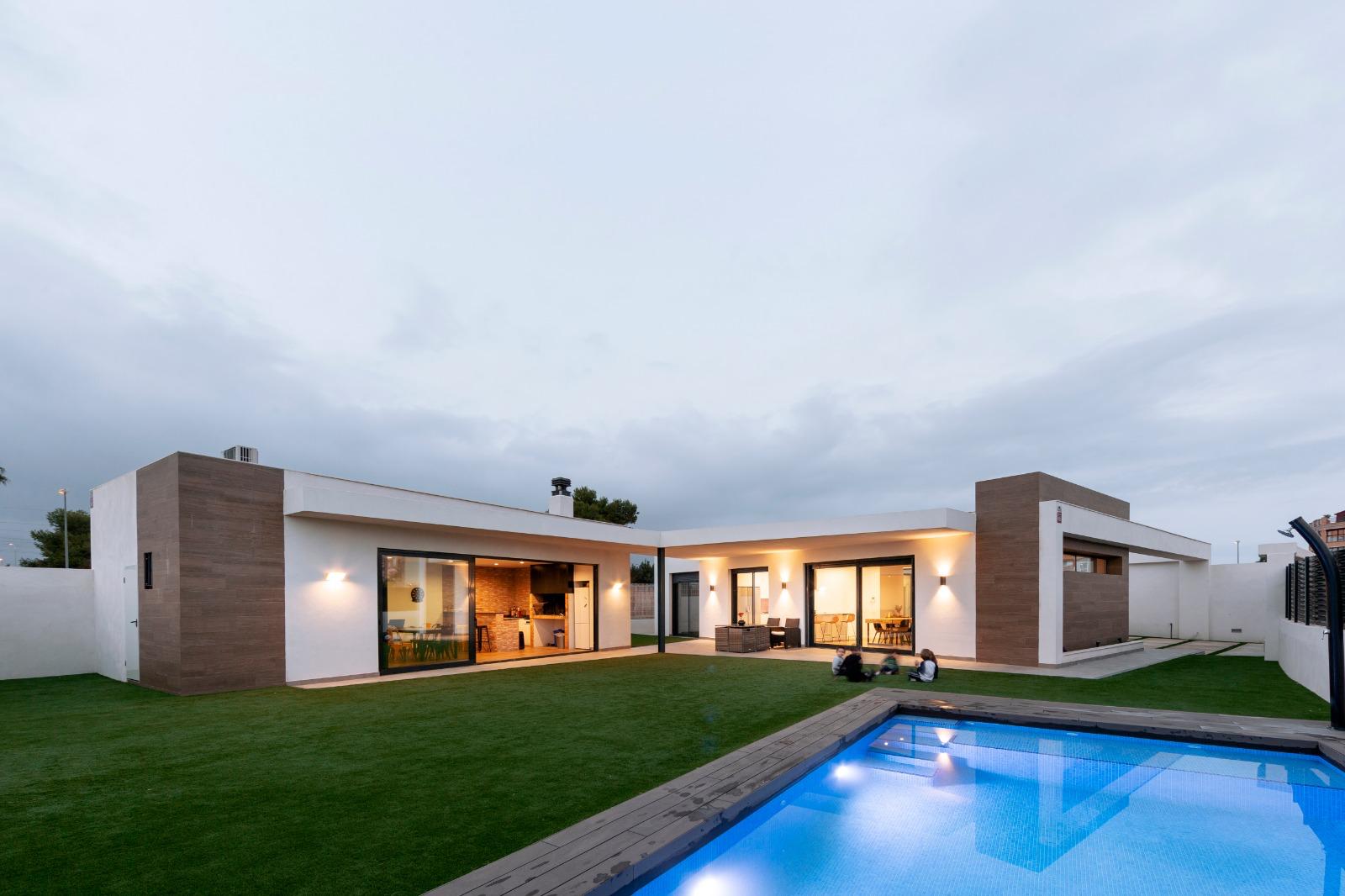 proyecto y arquitectura de vivienda unifamiliar burriana